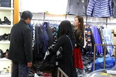 网店和实体店的衣服到底有何区别？服装厂老板说出了实情
